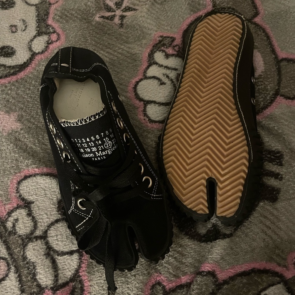 Maison Margiela Black Tabi Sneakers